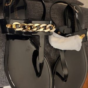 Black sandle with Gold chain